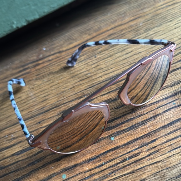 Christian Dior mirrored pink tortoise shell frame sunglasses - Picture 5 of 10